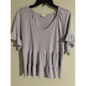 ❤️Altar’d State Tiered Short Sleeve Blouse